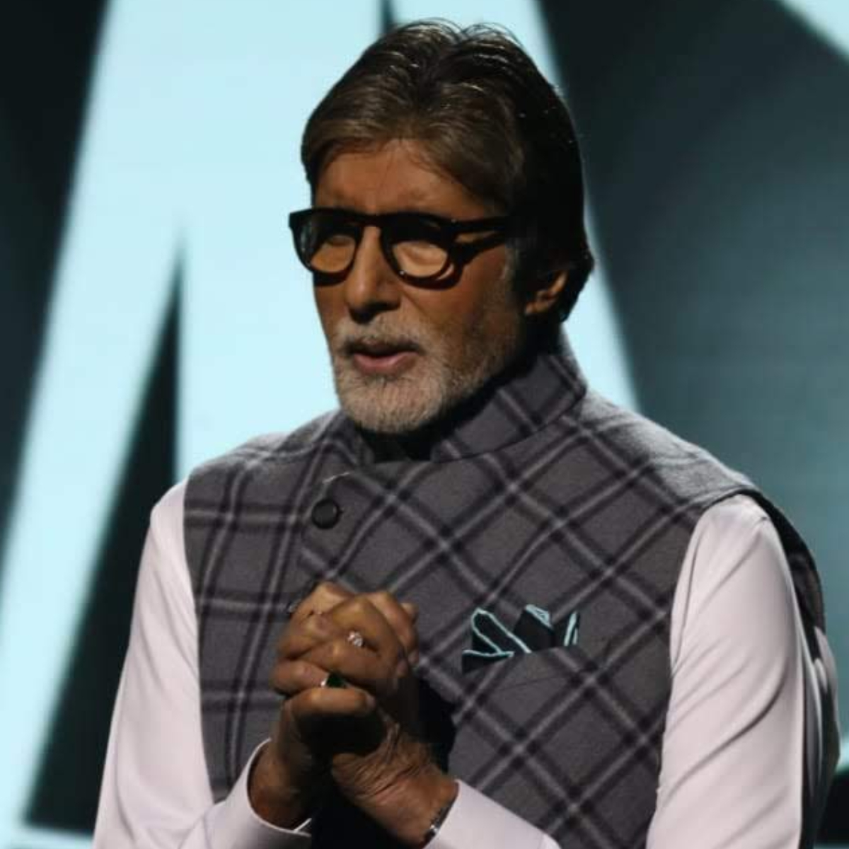 Exclusive: What made Amitabh Bachchan break into tears after hearing a song in Goodbye?