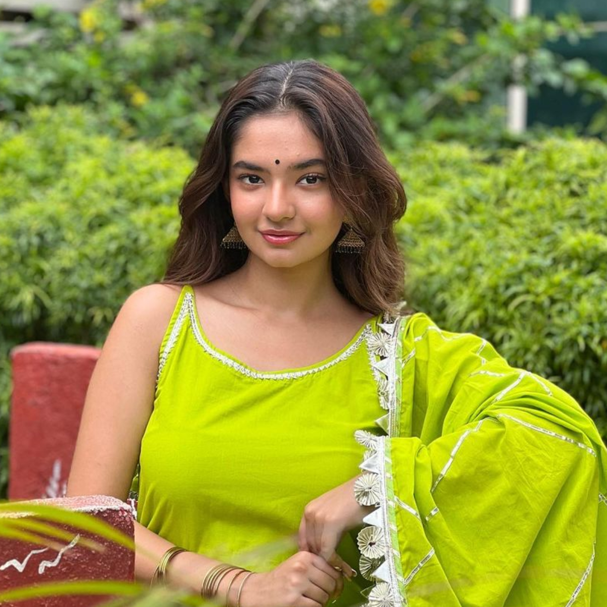 Anushka Sen turns host for a new talk show 'Not just a chat show'; Krystle D'souza to be her first guest Anushka Sen turns host for a new talk show 'Not just a chat show'; Krystle D'souza to be her first guest