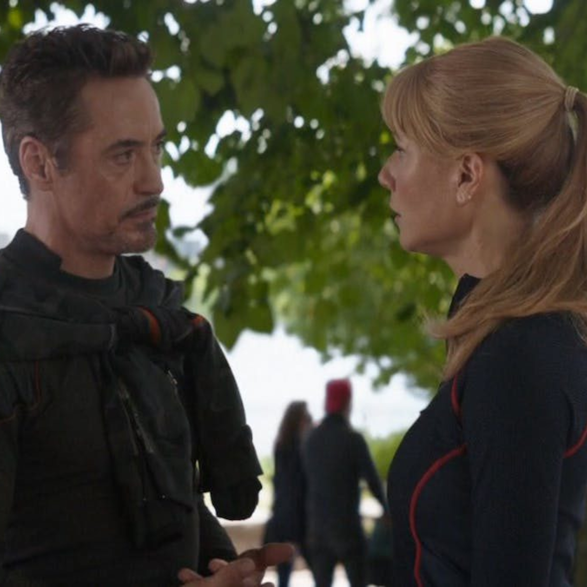 Avengers: Endgame: งานแต่งงานของ Tony Stark & ​​Pepper Potts ไม่ได้อยู่ในภาพยนตร์ MCU ด้วยเหตุผลนี้