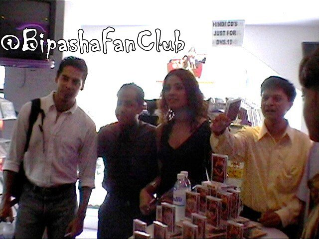 Old picture of Dino and Bipasha  Old picture of Dino and Bipasha