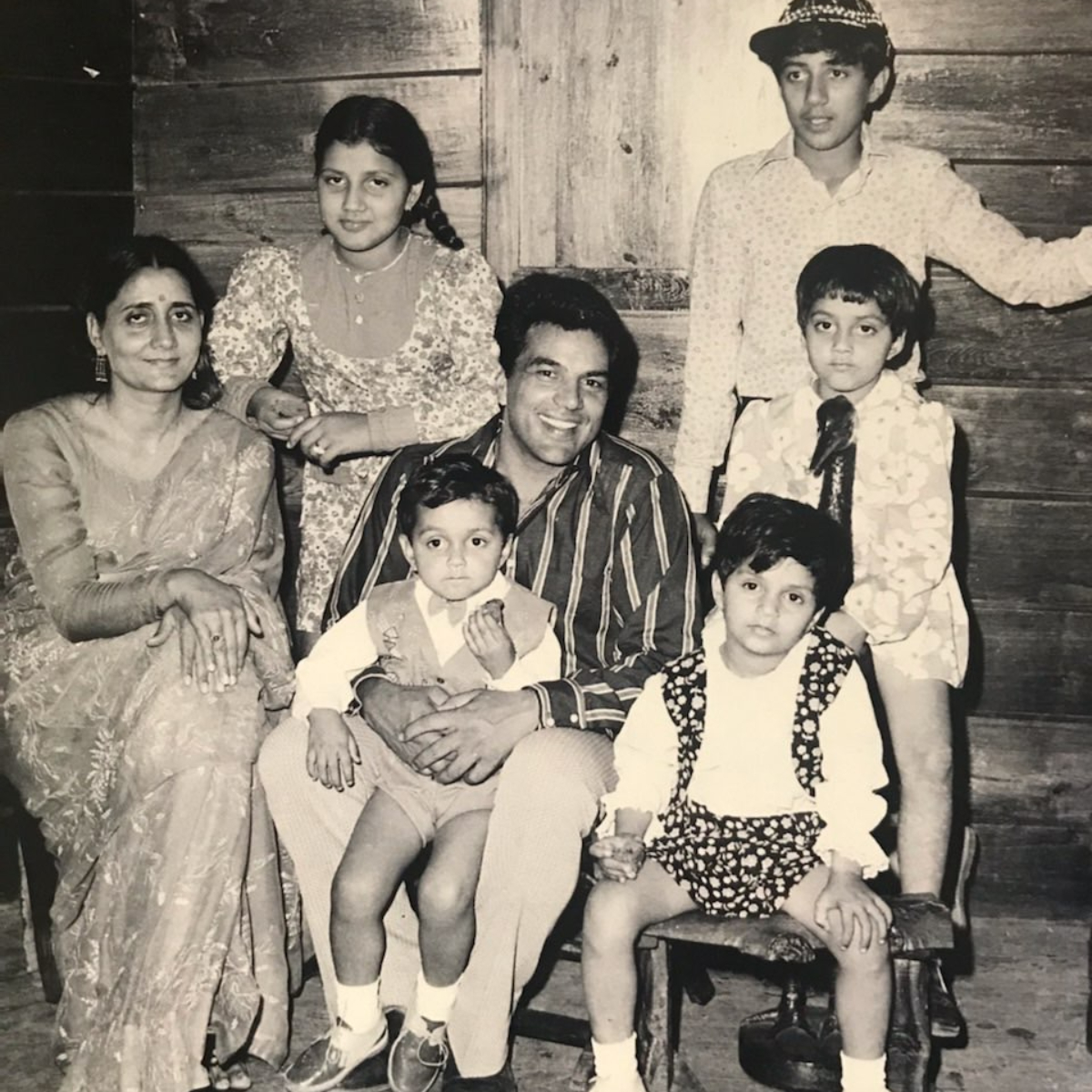 Can you spot young Sunny Deol and Bobby Deol with Dharmendra in this  THROWBACK pic? | PINKVILLA