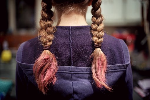 Hair Care Tips: Braiding your hair before bed is the EASIEST way to get good hair Hair Care: Braiding your hair before bed is the EASIEST way to get good hair
