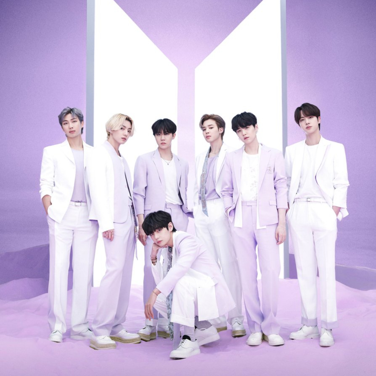 BTS becomes the first foreign artist to achieve this outstanding feat in Japan; Find out