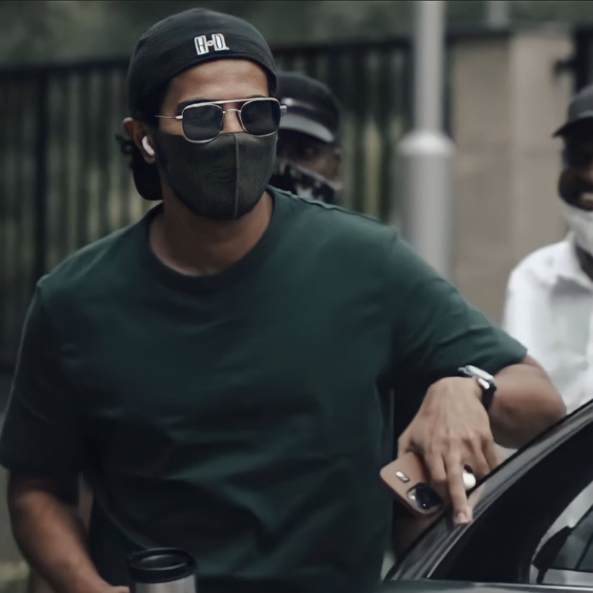 Dulquer Salmaan wins hearts with his swag &amp; stylish new look from his swanky car; Watch Video