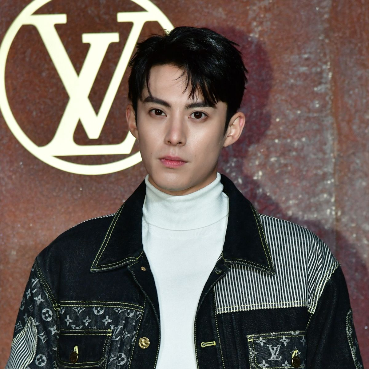 อัลบั้ม 92+ ภาพ Dylan Wang แต่งงาน ความละเอียด 2k, 4k