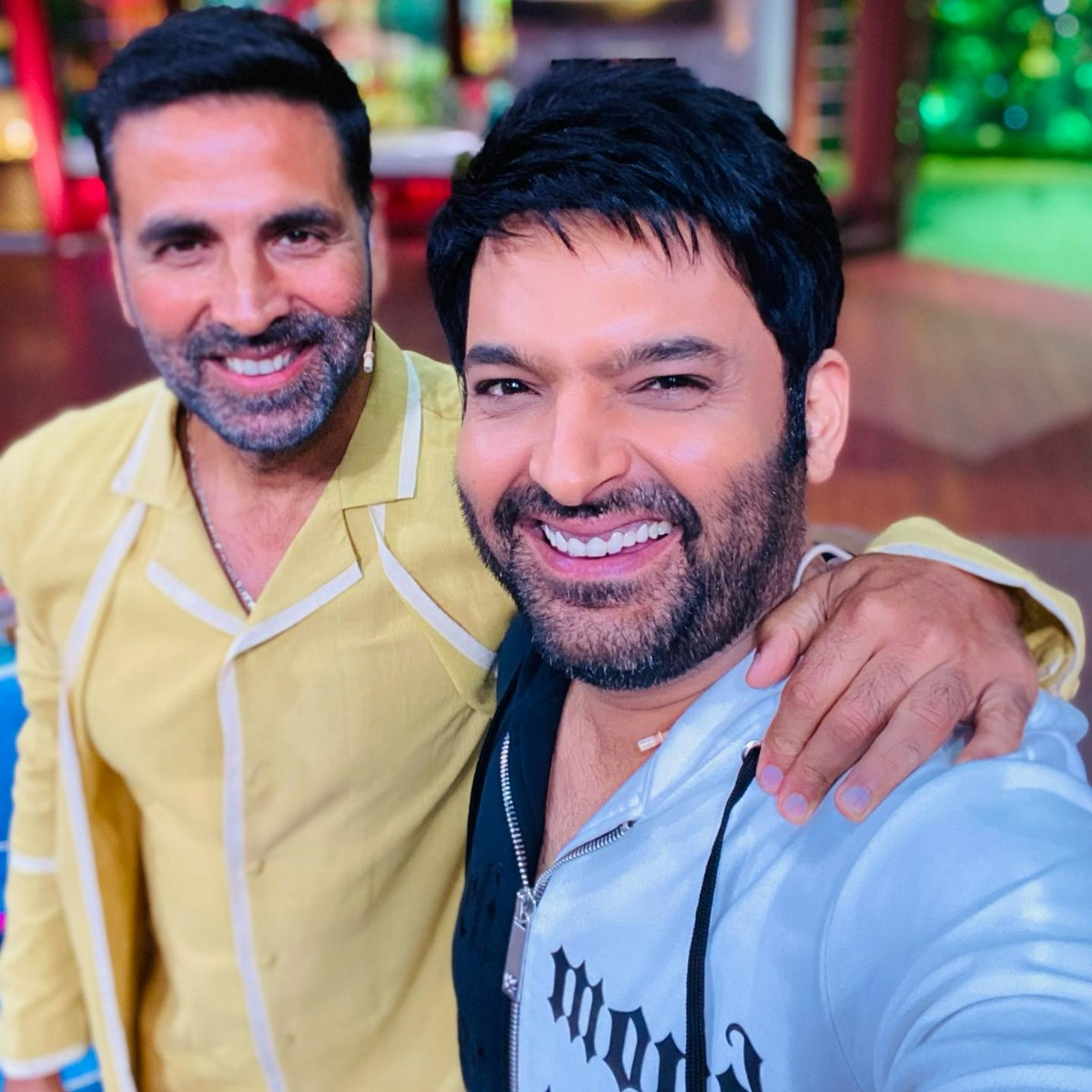 EXCLUSIVE: Kapil Sharma starts shooting for The Kapil Sharma Show with Akshay Kumar today; Promotes Cuttputlli EXCLUSIVE: Kapil Sharma starts shooting for The Kapil Sharma Show with Akshay Kumar today; Promotes Cuttputlli