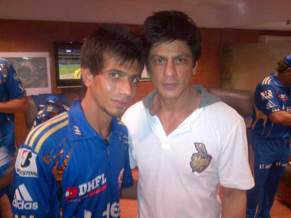 Shahrukh Khan with a fan at KKR vs Mumbai Indians, May 12. 2012