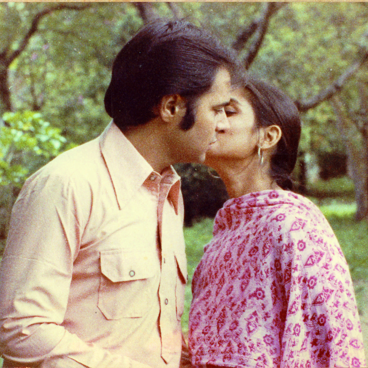 Farooq Shaikh Birth Anniversary: Supriya Pathak remembers co-star through their heartrending film Bazaar