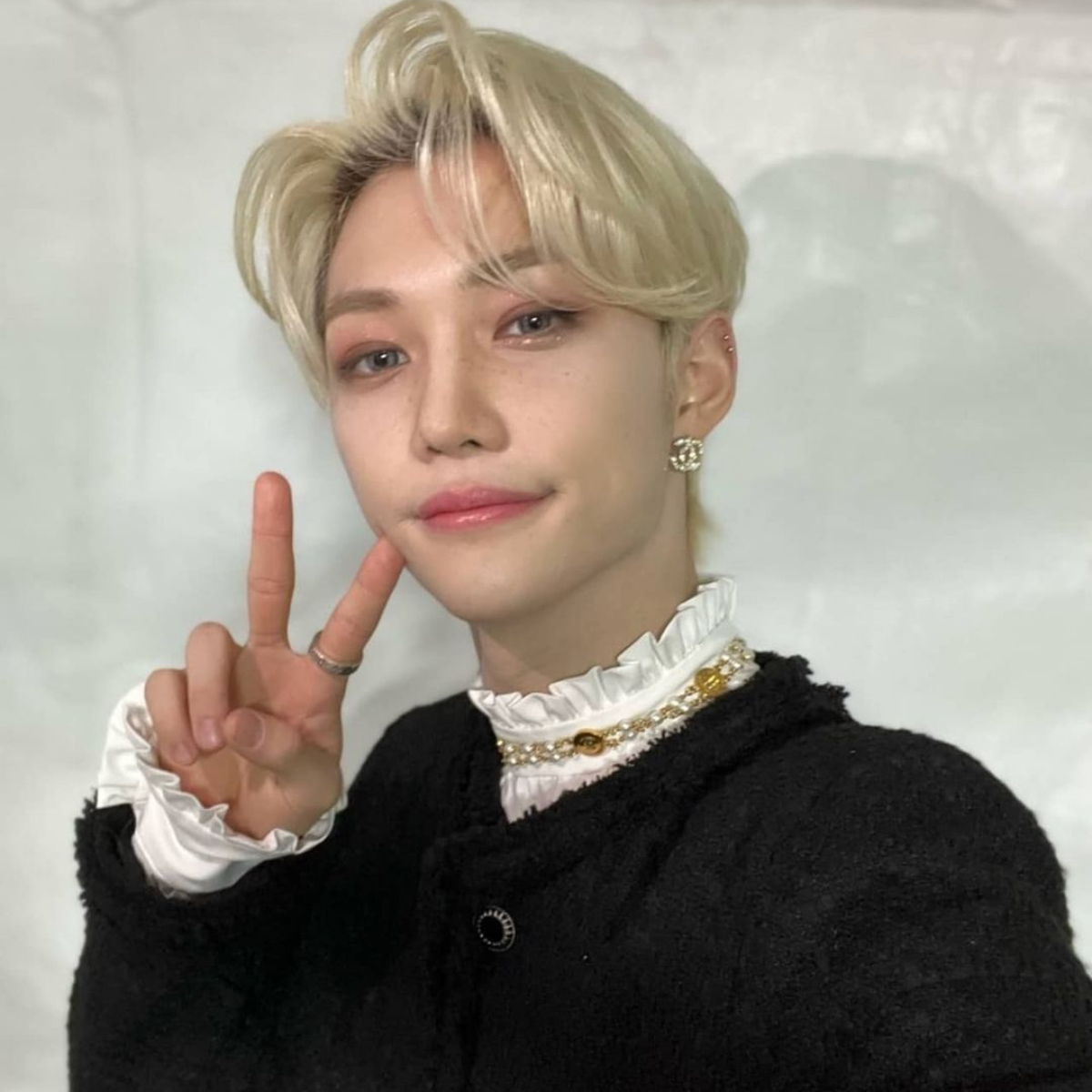 Viral Takes on X: Stray Kids' Felix looks gorgeous in newly shared selfies  via IG.  / X