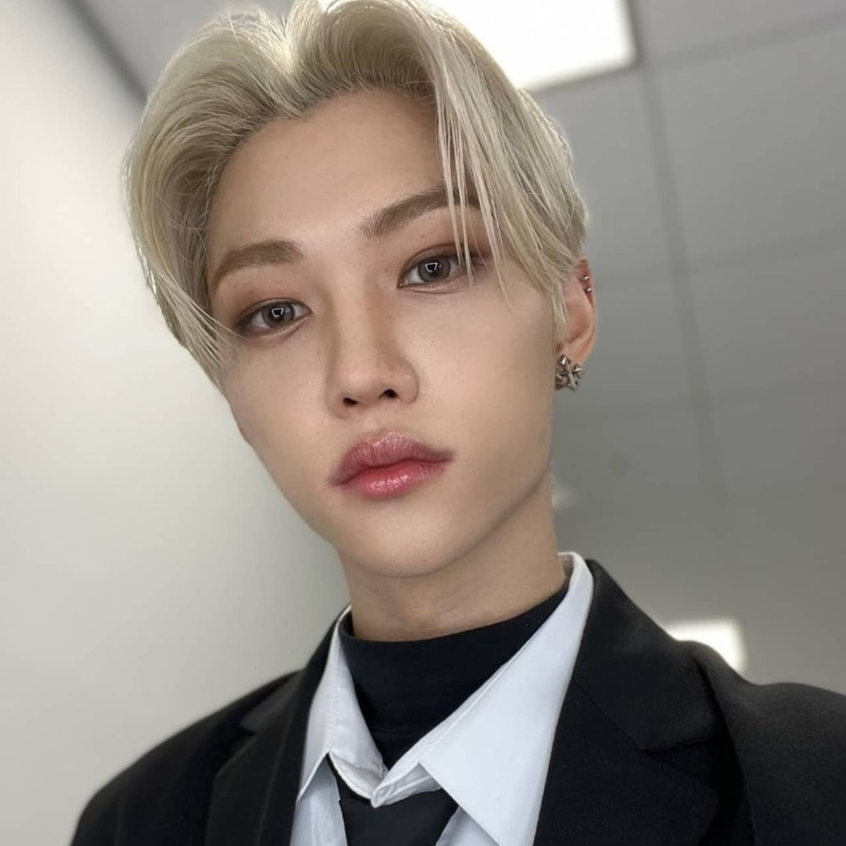 Let's take a look at some of the amazing looks by the sweet member of Stray Kids, Felix