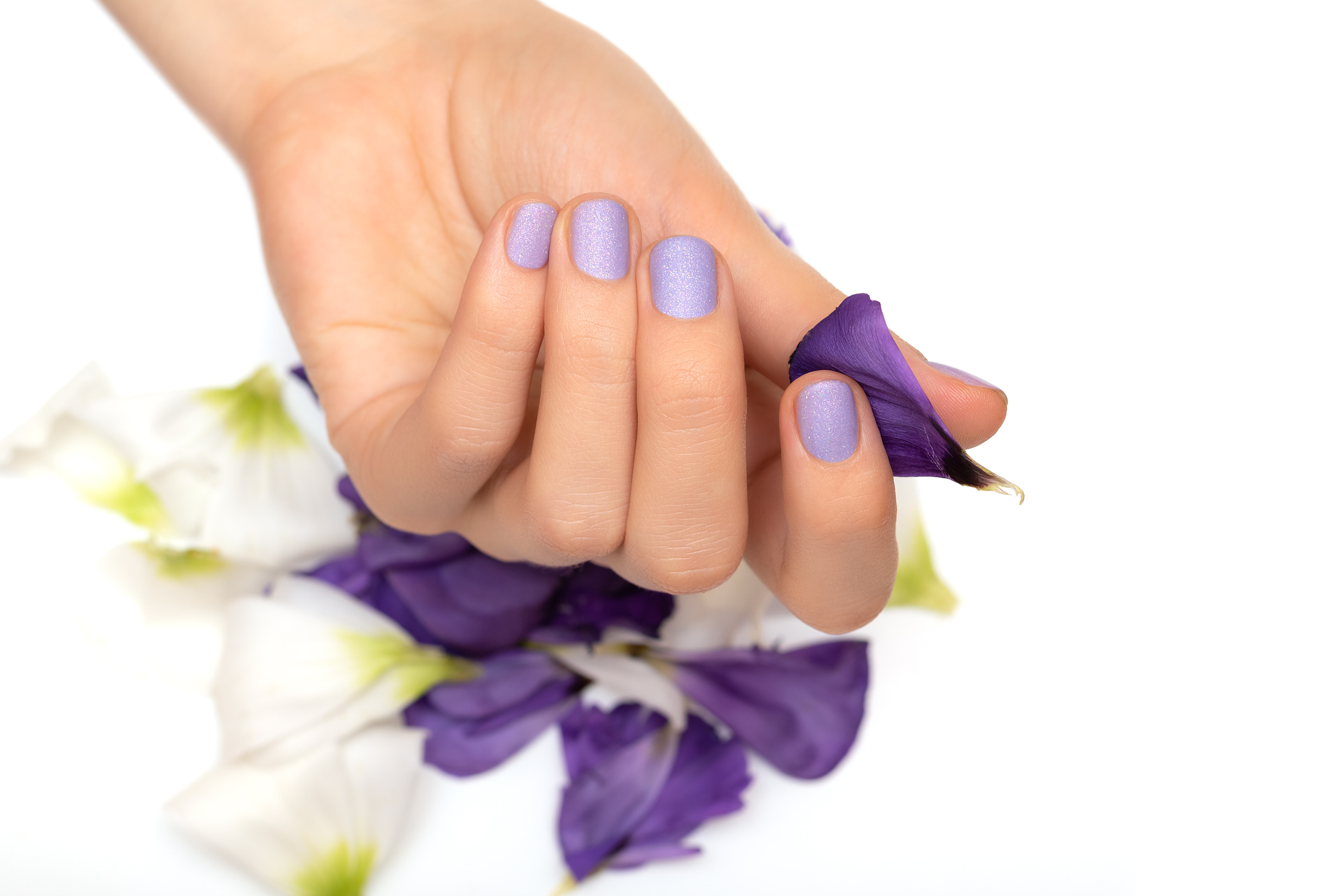 #ManiMonday: 3 ways to make your nail paint matte at HOME
