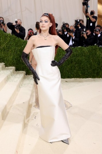 Gigi Hadid in Met Gala