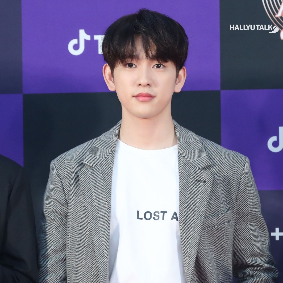 GOT7's Jinyoung CONFIRMED to star in revenge thriller film 'Christmas Carol'