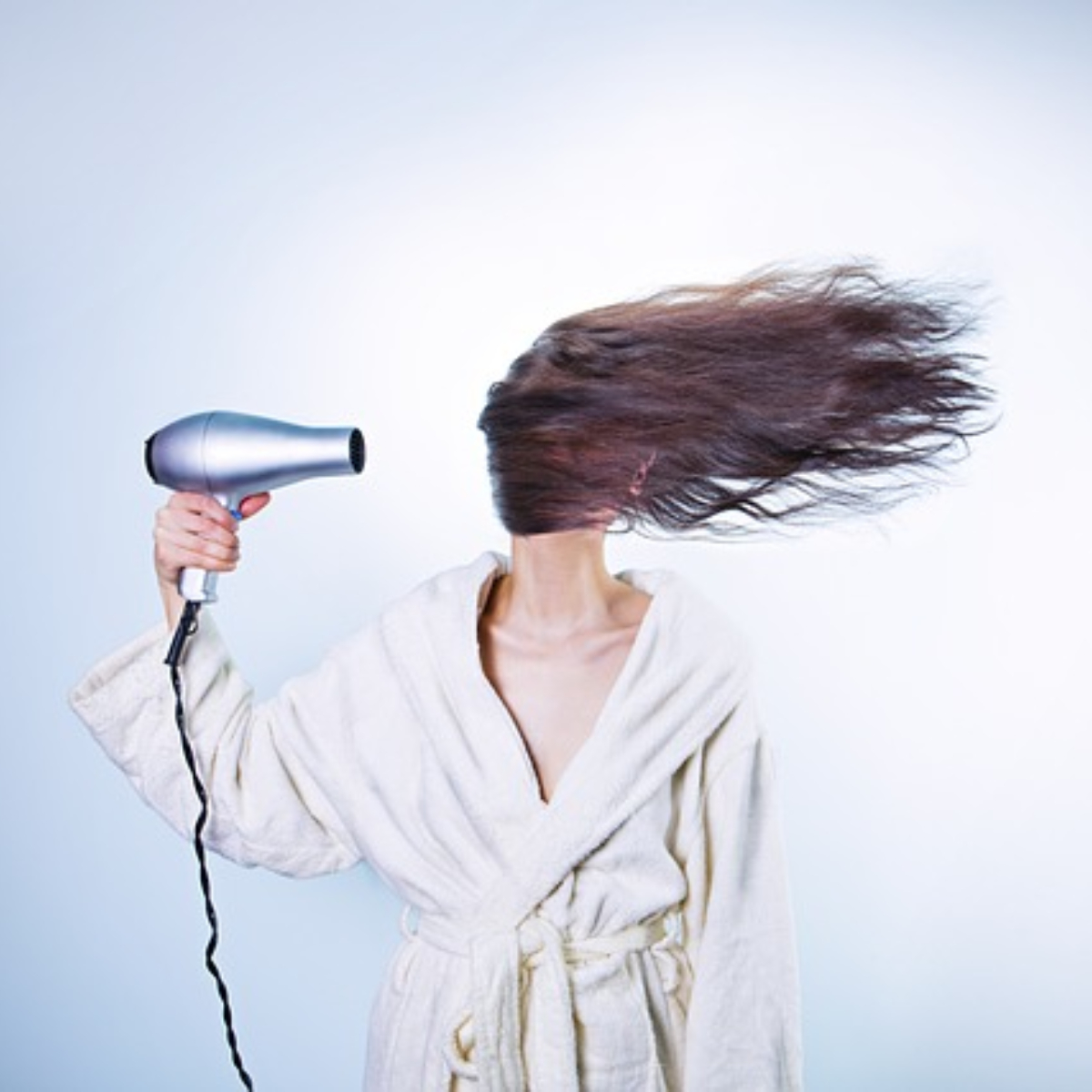 Easy NATURAL tips and ways to keep your hair silky and moisturised