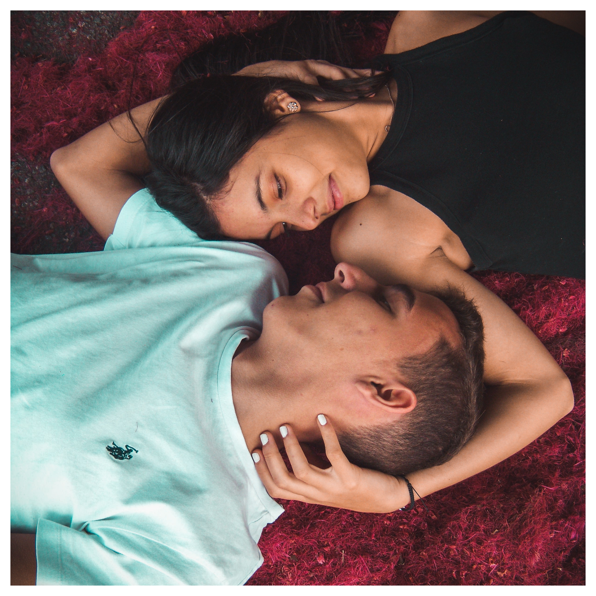 From Taurus to Libra: 4 Zodiac signs that crave intimacy in their lives Couple