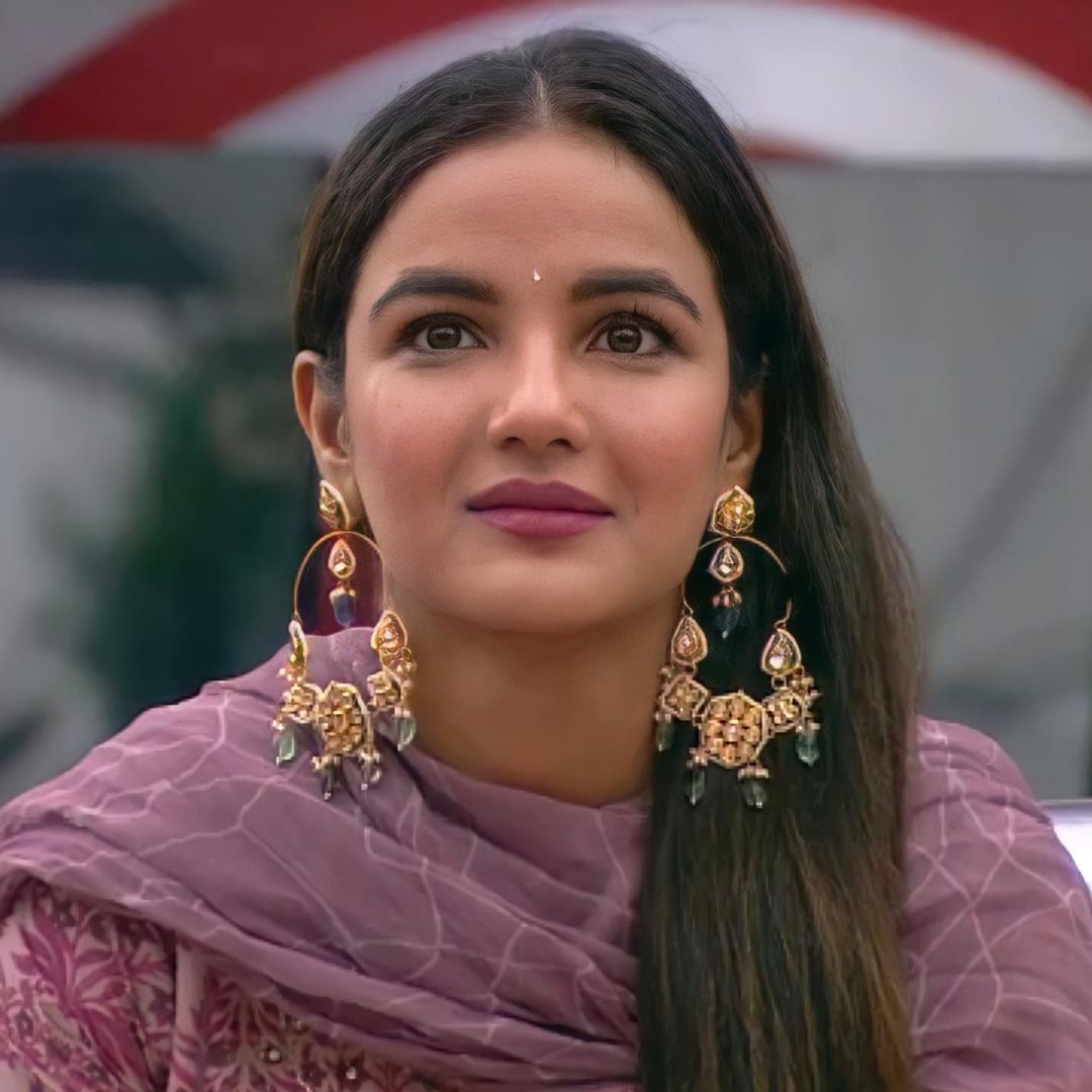 EXCLUSIVE: Bigg Boss 14's Jasmin Bhasin REACTS to Salman Khan's emotional breakdown over her elimination