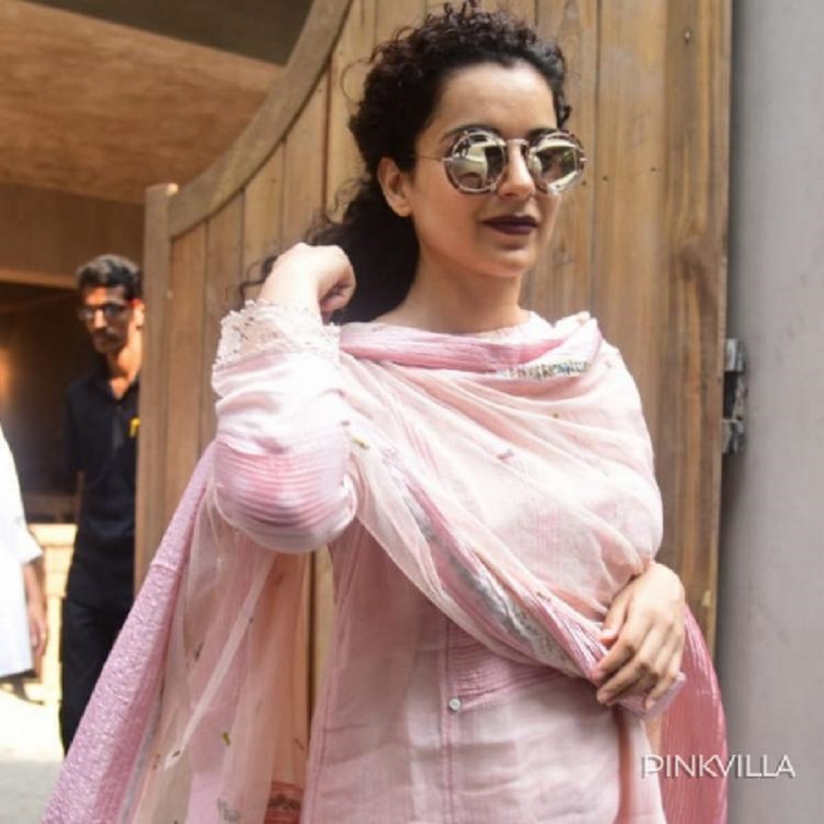 Emergency: Kangana Ranaut is 'happy' to step in as director again after Manikarnika for film on Indira Gandhi Emergency: Kangana Ranaut is 'happy' to step in as director again after Manikarnika for film on Indira Gandhi