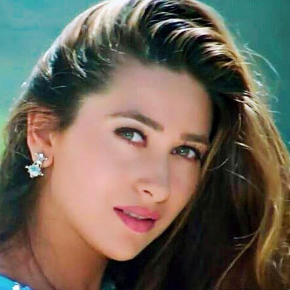 Karisma Kapoor looks absolutely radiant in this throwback picture; Begins a guessing game with fans