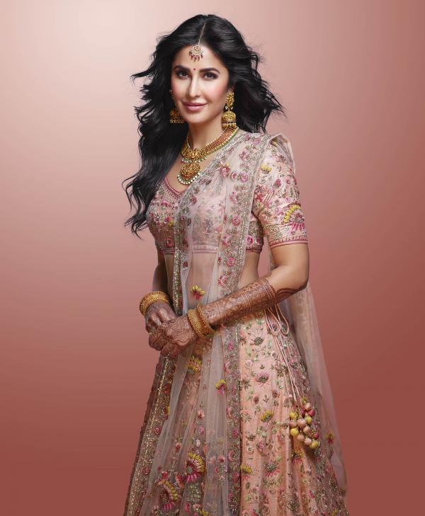 Katrina Kaif's gorgeous bridal looks are the best thing on the internet today! 