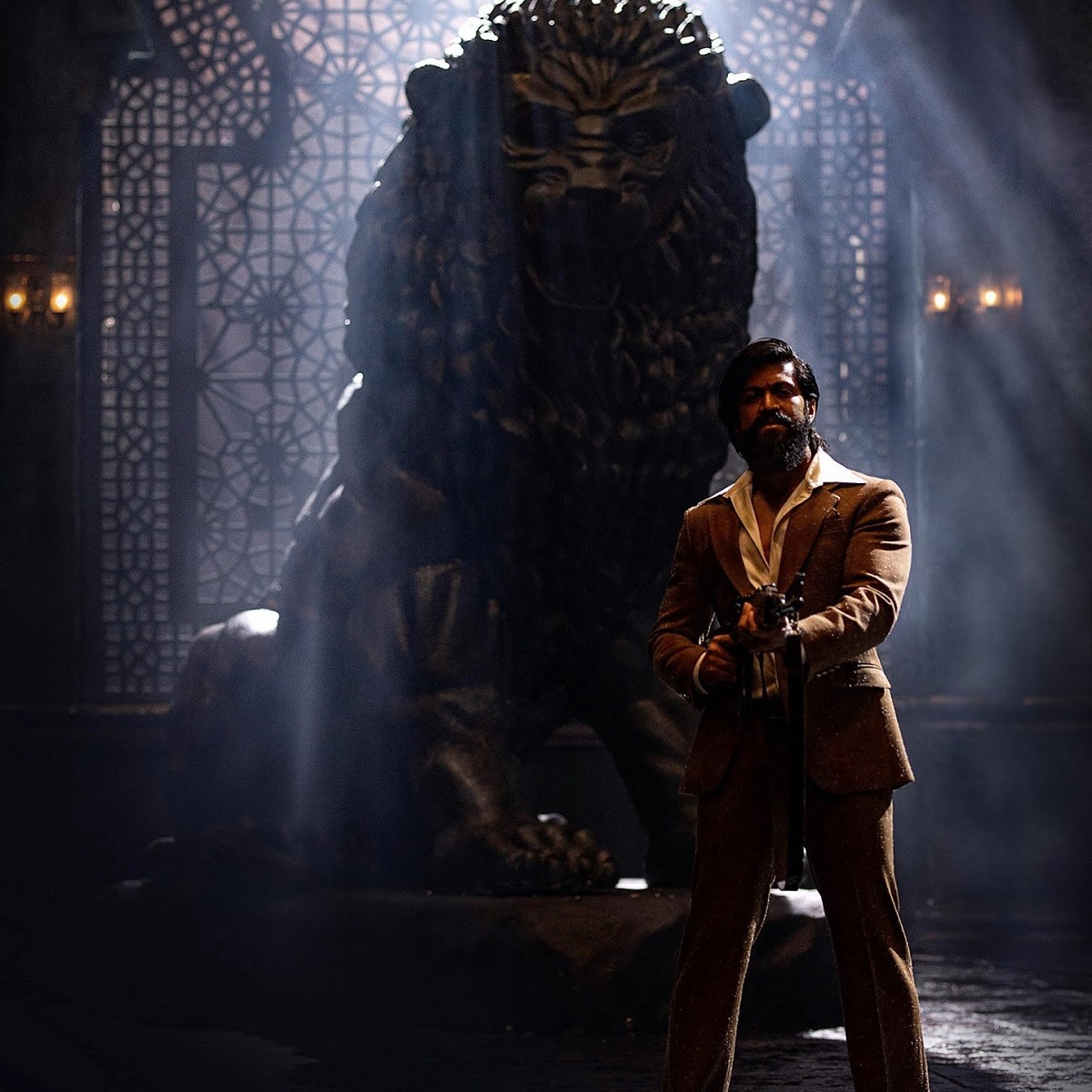 KGF Chapter 2 India Saturday Box Office; Yash starrer tops Rs. 300 crores in 3 days