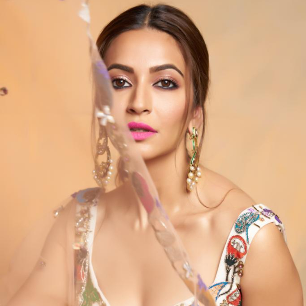 EXCLUSIVE: Kriti Kharbanda opens up about missing family, urges for a cracker free Diwali; watch video EXCLUSIVE: Kriti Kharbanda opens up about missing family, urges for a cracker free Diwali; watch video