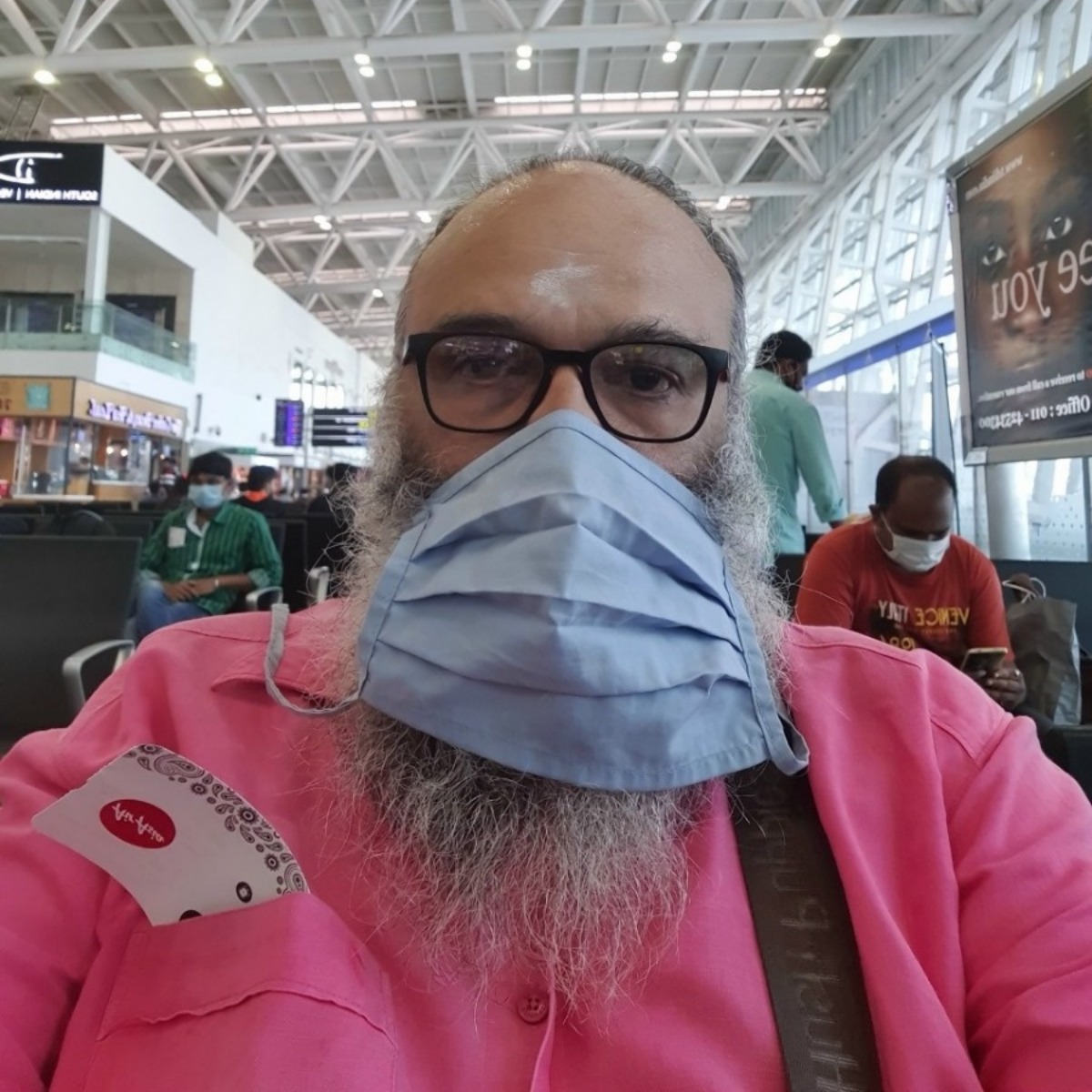 Mani Ratnam’s Ponniyin Selvan: Veteran actor Mohan Raman joins the sets in Hyderabad; Shares photo Mani Ratnam’s Ponniyin Selvan: Veteran actor Mohan Raman joins the sets in Hyderabad; Shares photo