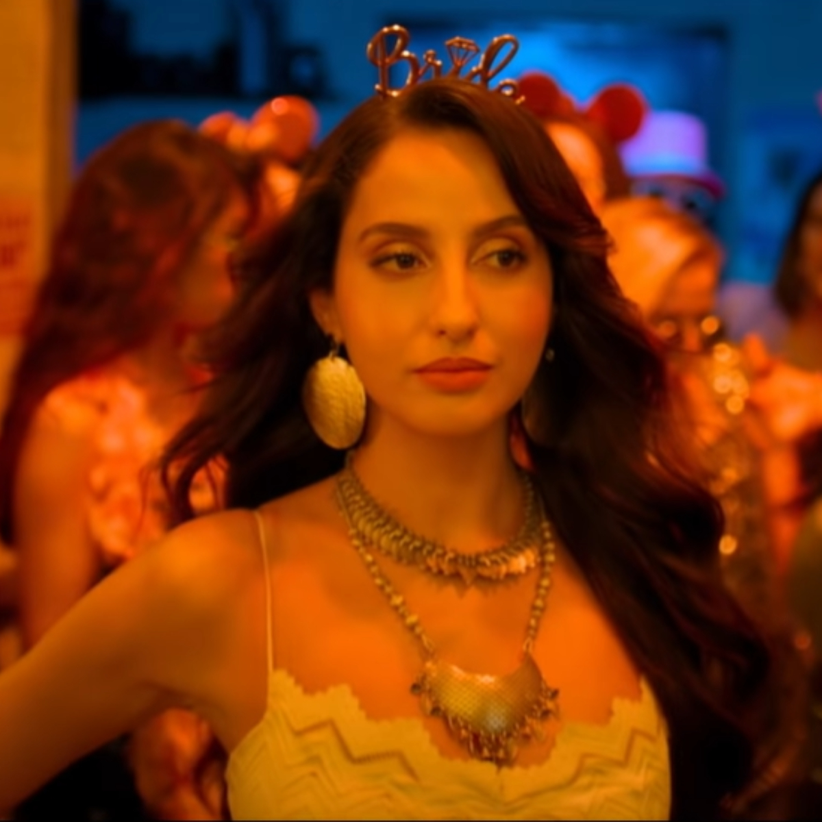 Nora Fatehi BRUISED her knees during the making of Marjaavaan song Ek Toh Kum Zindagani; Watch EXCLUSIVE VIDEO Nora Fatehi BRUISED her knees during the making of Marjaavaan song Ek Toh Kum Zindagani; Watch EXCLUSIVE VIDEO