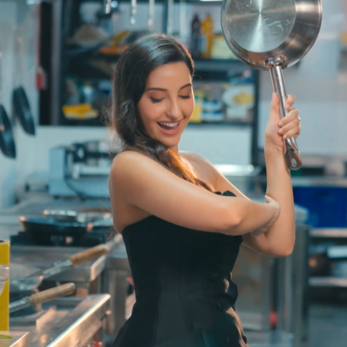 Star Vs Food 2 Ep 5 Review: Nora Fatehi adds 'garmi' in her tryst with Moroccan food for Badshah 