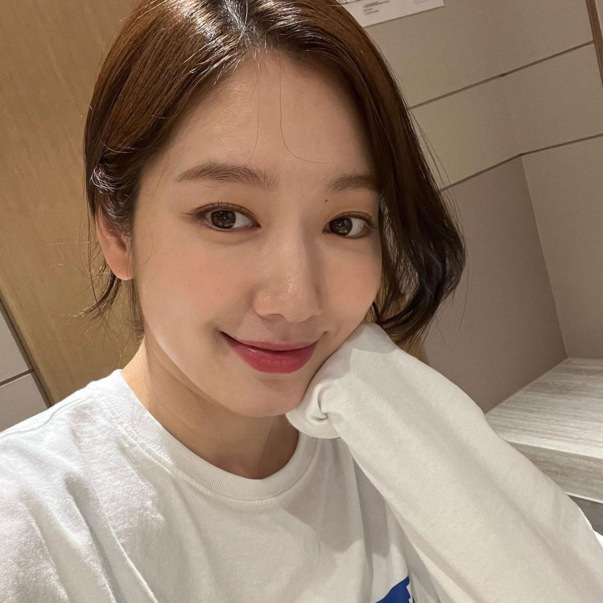 Park Shin Hye is GLOWING in first full face selfie after giving birth to her and Choi Tae Joon’s baby boy