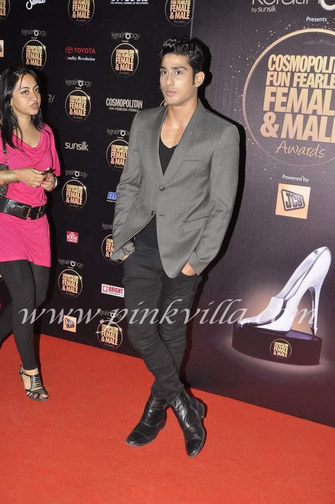 Prateik & Sid Mallya at Cosmo F&F awards 2012