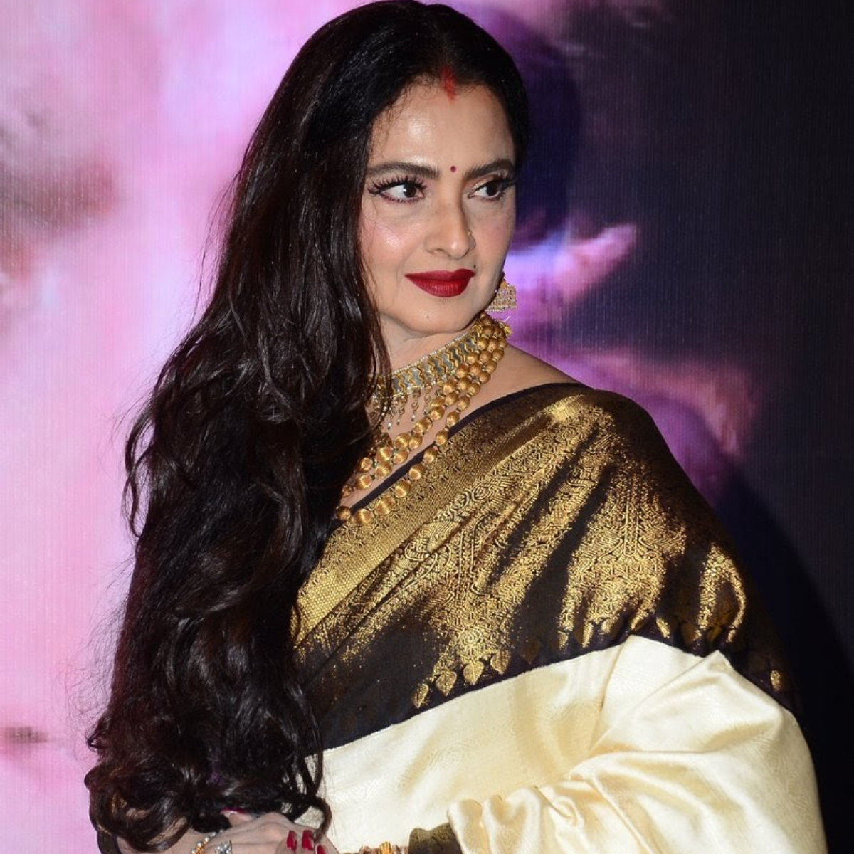 1200px x 1200px - Happy Birthday Rekha: 10 Times the timeless veteran's signature saree looks  left us mesmerised | PINKVILLA