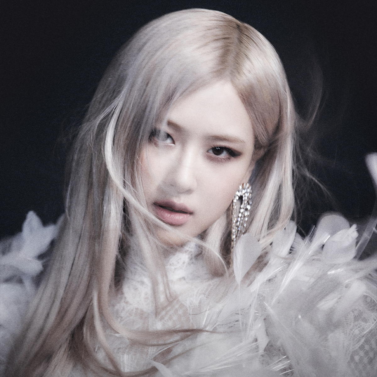 Ever wanted to look like Rosé from BLACKPINK? Here's how you can get the look on a budget Ever wanted to look like Rosé from BLACKPINK? Here's how you can get the look on a budget