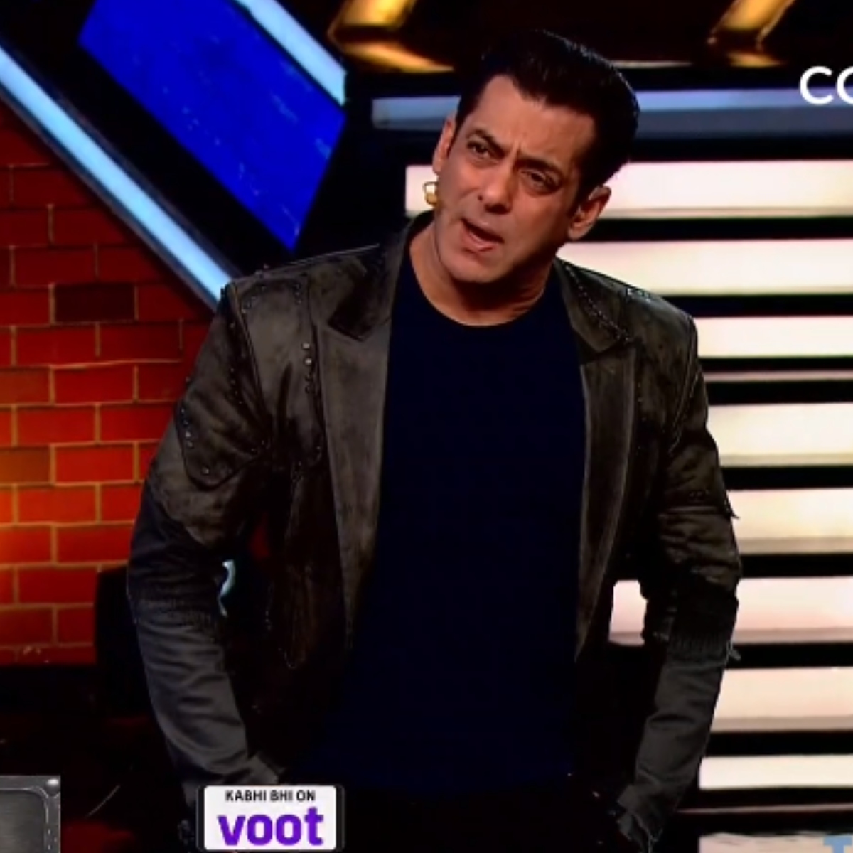 Bigg Boss 13 Written Update, January 18, 2020: Salman loses calm at Paras, Madhurima Tuli ousted for violence Bigg Boss 13 Written Update, January 18, 2020: Salman loses calm at Paras, Madhurima Tuli ousted for violence