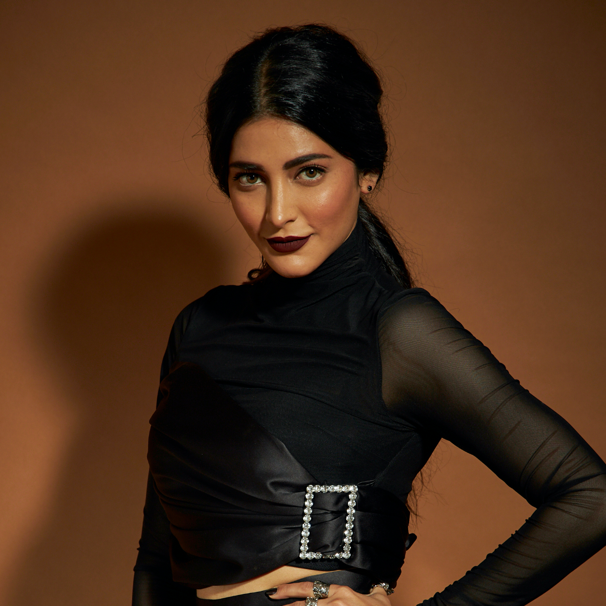 EXCLUSIVE: Shruti Haasan to launch a new single soon; Plans to come out with a book of her poems too