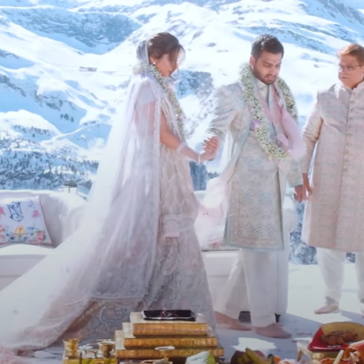 A magical desi wedding in snow-capped mountains