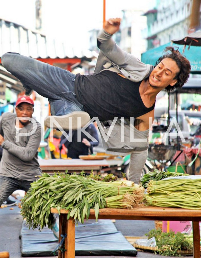EXCLUSIVE: Tiger Shroff Shows off Some Daredevil Stunts in Baaghi!