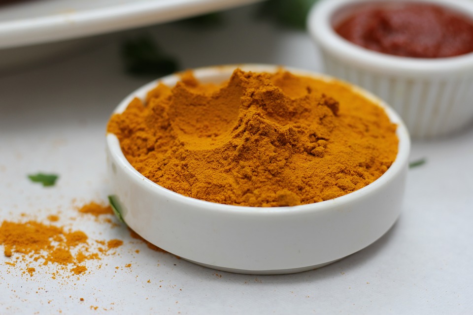 Benefits of turmeric for hair care