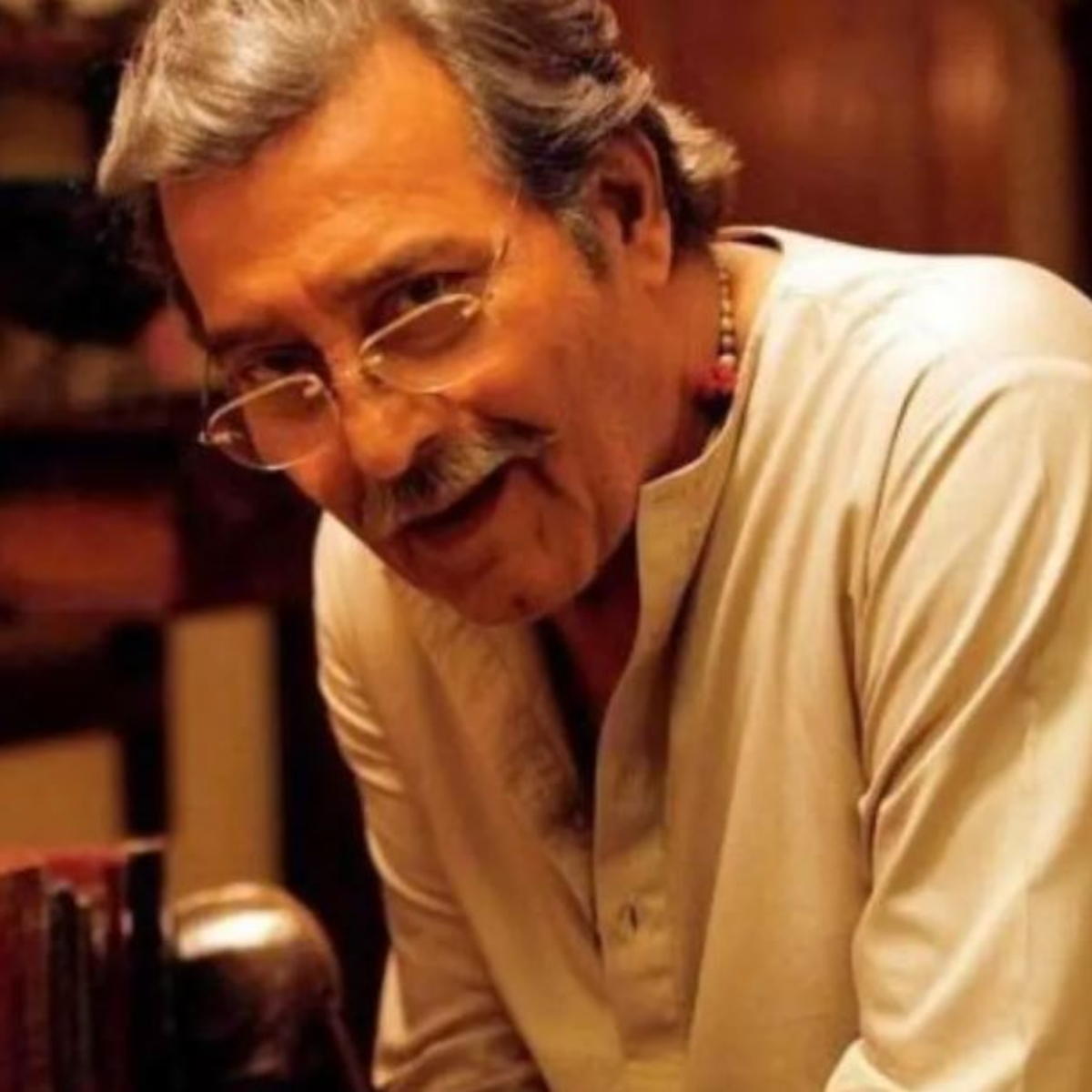 On Vinod Khanna’s 75th birth anniversary, a look at how superstar left behind glitzy career for Osho