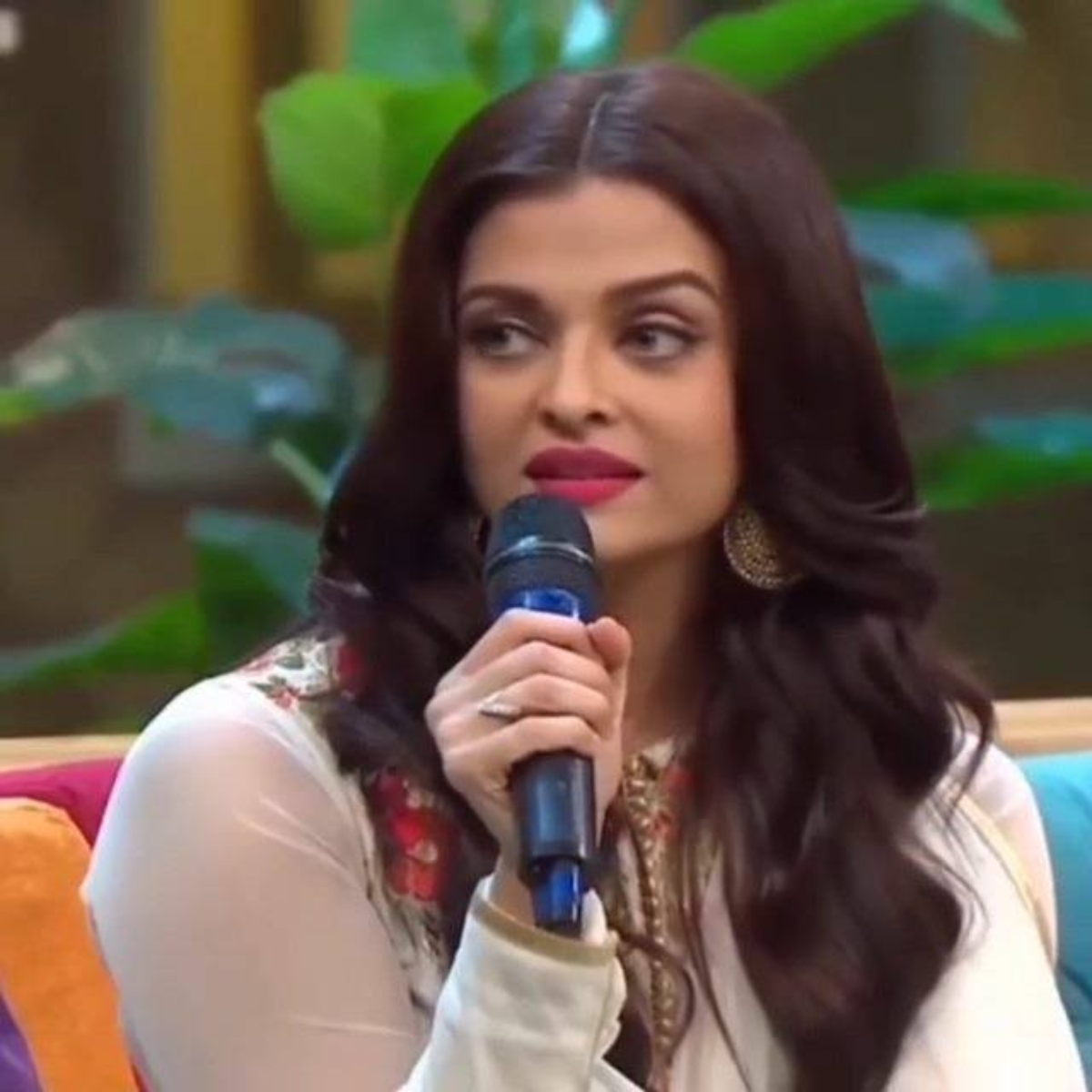 When Aishwarya Rai Bachchan REVEALED she apologises first to Abhishek Bachchan whenever they fight