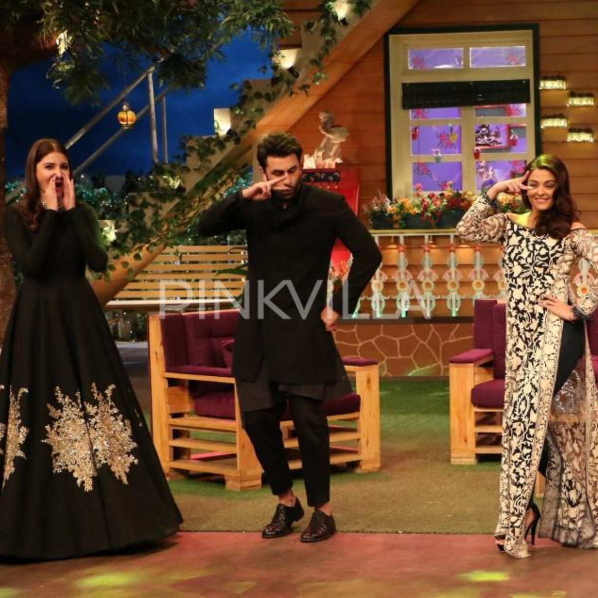 When Aishwarya Rai Bachchan shook a leg with Ranbir Kapoor and Anushka Sharma on Kajra Re; Watch Video When Aishwarya Rai Bachchan shook a leg with Ranbir Kapoor and Anushka Sharma on Kajra Re; Watch Video