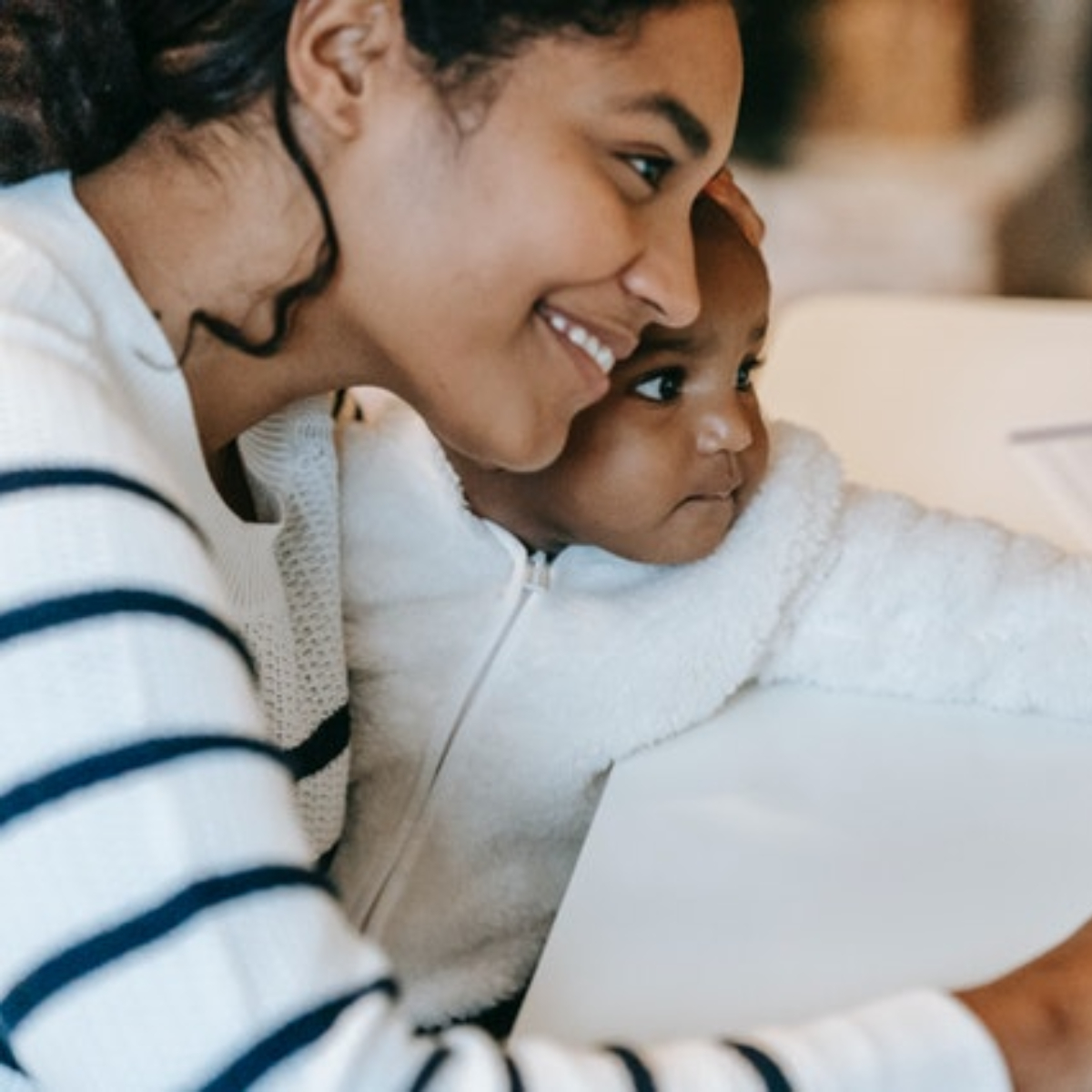 EXCLUSIVE: How to build a healthy skincare regimen for working mothers? An expert opine...