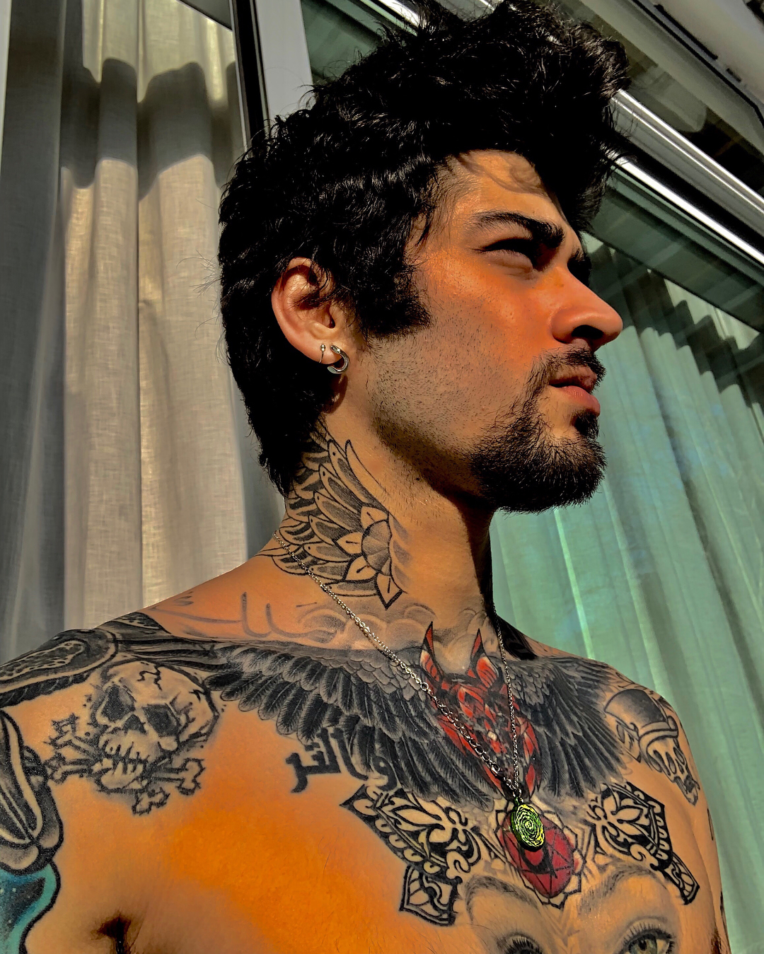 Zayn Malik's love for tattoos revealed in THESE drool worthy pictures;  Check it out | PINKVILLA