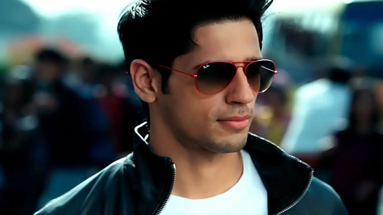 Sidharth Malhotra talks about his debut Student Of The Year. Sidharth Malhotra talks about his debut Student Of The Year/ Source: Dharma Productions YouTube