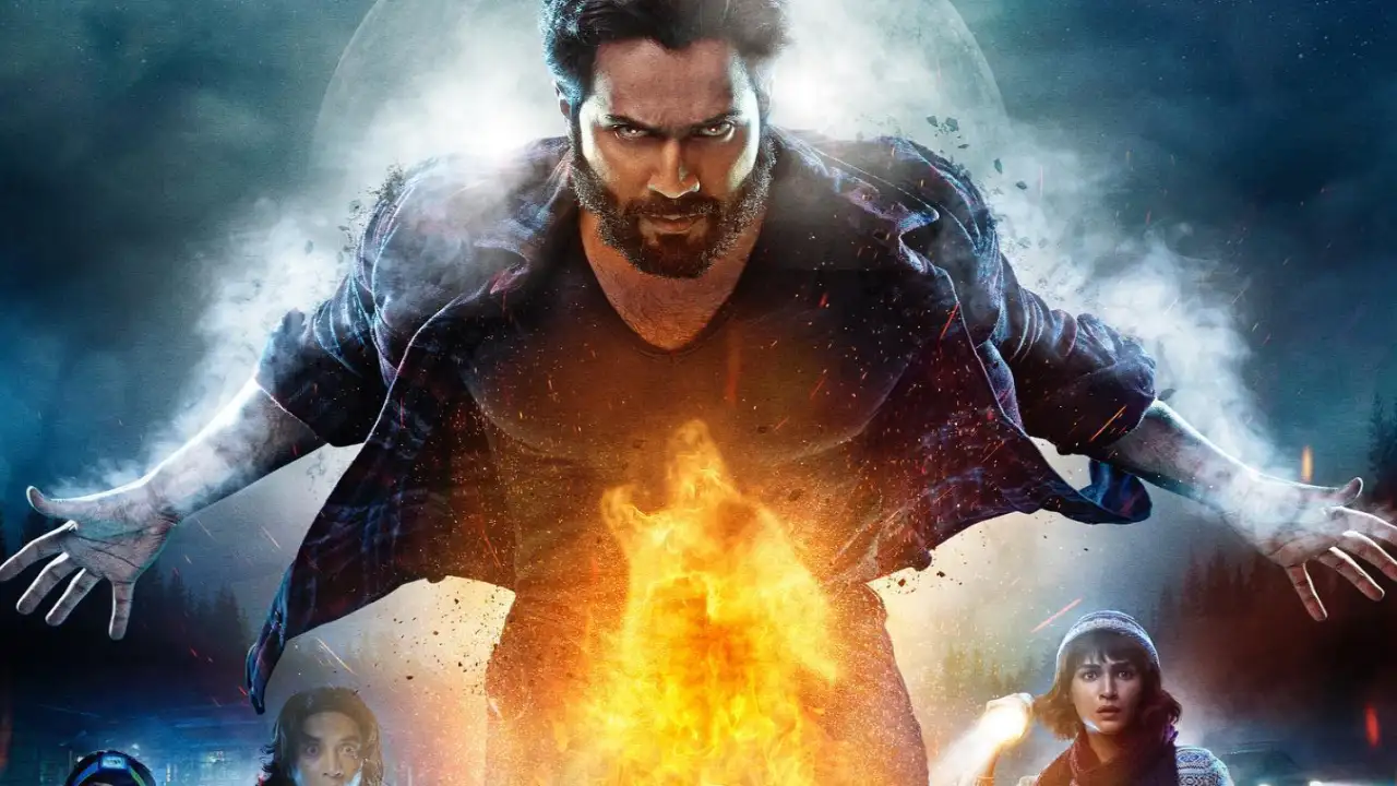 Bhediya New Poster: Varun Dhawan looks ready to attack, Kriti Sanon and others looks terrified Bhediya New Poster: Varun Dhawan looks ready to attack, Kriti Sanon and others looks terrified