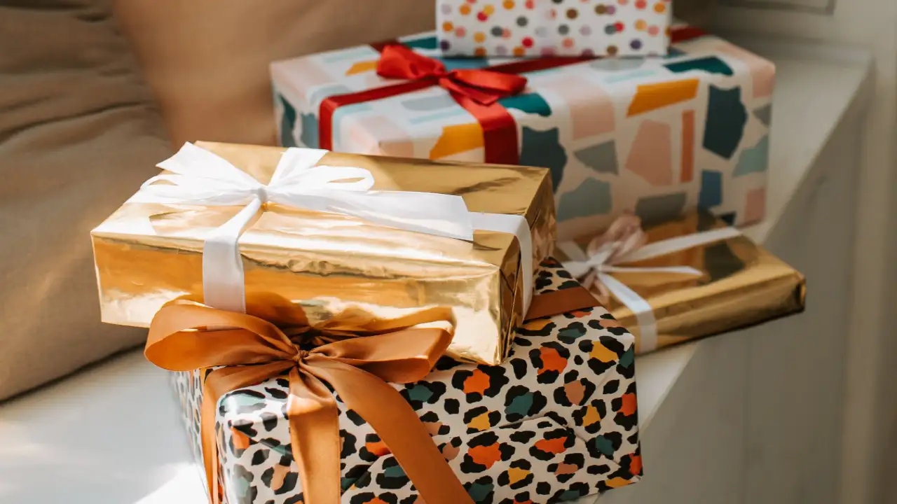 Bhai Dooj Gifts Online | Send Bhaubij/Bhai Phota Gift Online | Gifts for Bhai  Dooj