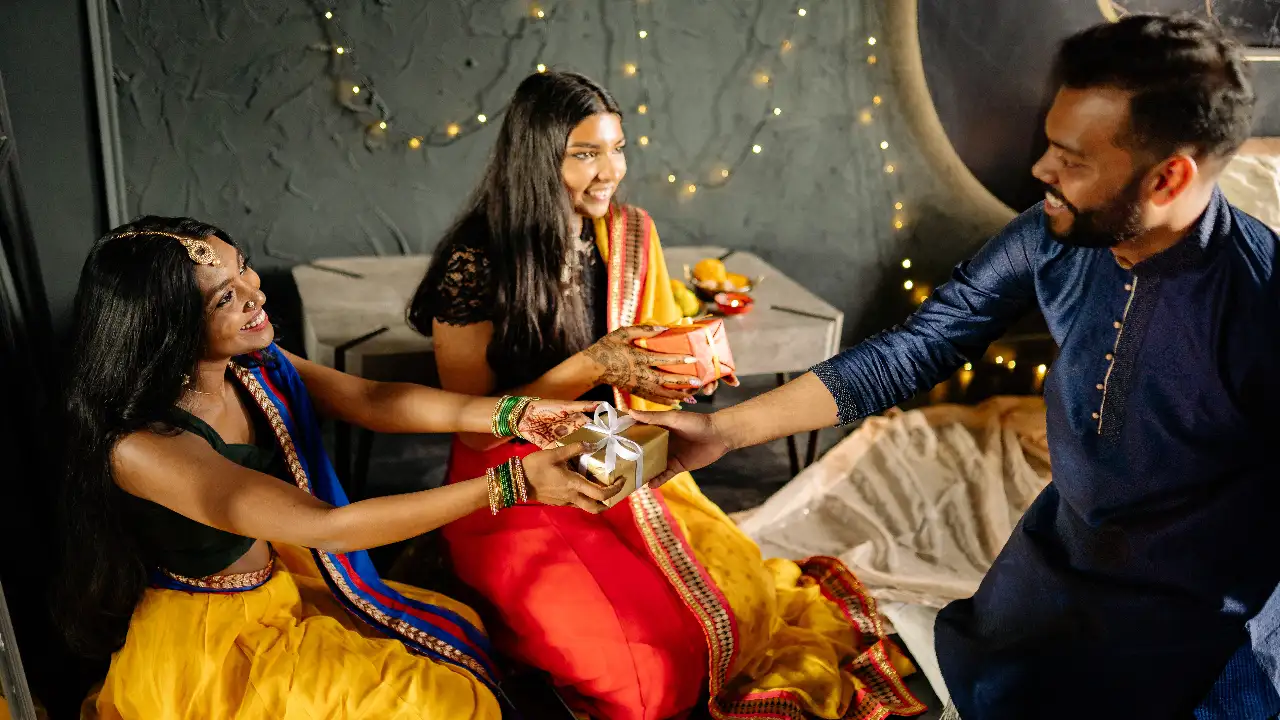 Diwali at home Pexels