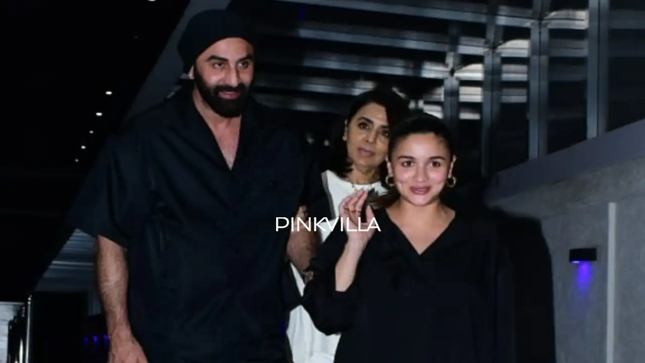 Alia Bhatt and Ranbir Kapoor get photographed with Neetu Kapoor in the city Alia Bhatt, Ranbir Kapoor, Neetu Kapoor