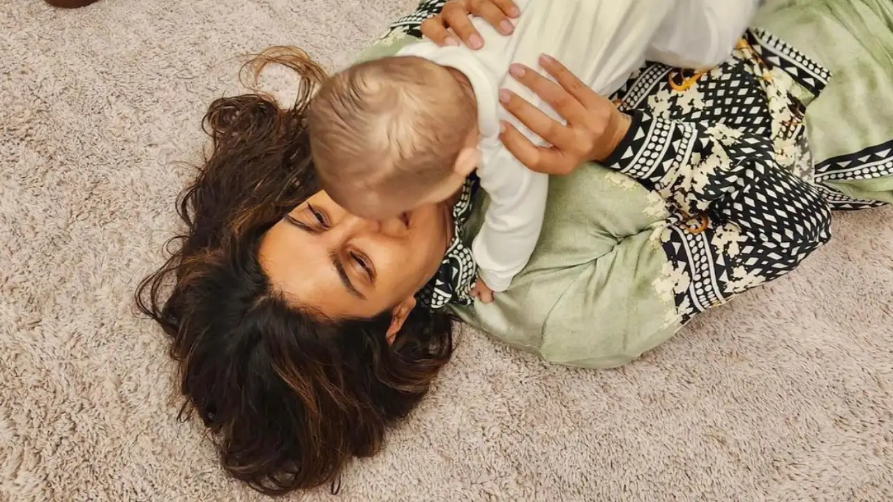 PIC: Priyanka Chopra is ecstatic as she reunites with Nick Jonas and baby Malti Marie in LA after India trip PIC: Priyanka Chopra is ecstatic as she reunites with Nick Jonas and baby Malti Marie in LA after India trip