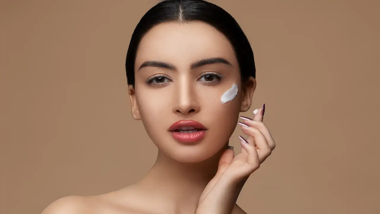Fromette Moisturizer Recommendation, Moisturizing Base Makeup Order 5