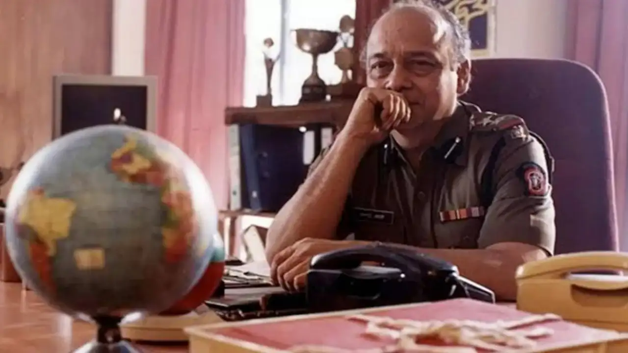 Picture courtesy: Twitter Still from Sarfarosh film